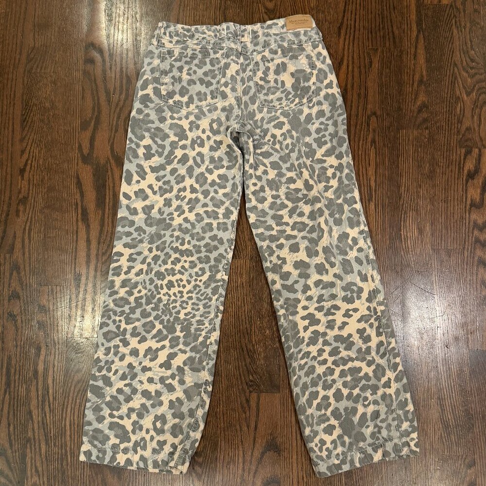 Abercrombie Kids Baggy Leopard Print Jeans | Girls Size 14 | Low Rise - Picture 7 of 8